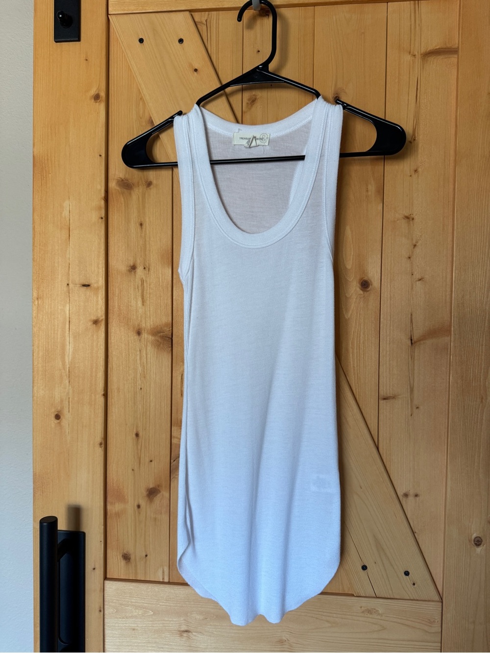 Treasure & Bond White Ribbed Long Tank Top Size Medium